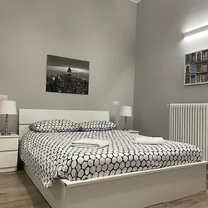 Jr Mm3 Repubblica -stazione-centro Direz- C3 Apartamento Milán