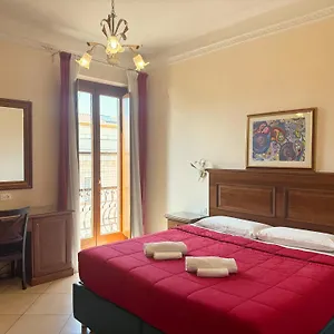 Anthony House, Via Villafranca 2, Castro Pretorio Appartamento
